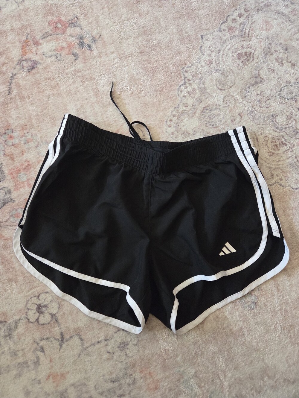 Bundle Of 8 Womens Athletic Shorts 5 Under Armour, 2 Adidas, 1 Nike Size Smalls - Picture 6 of 15